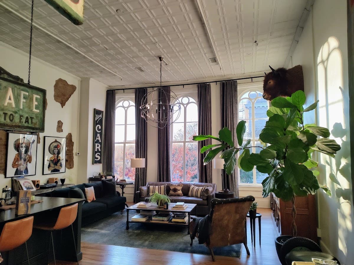 Two Lanes Guesthouse