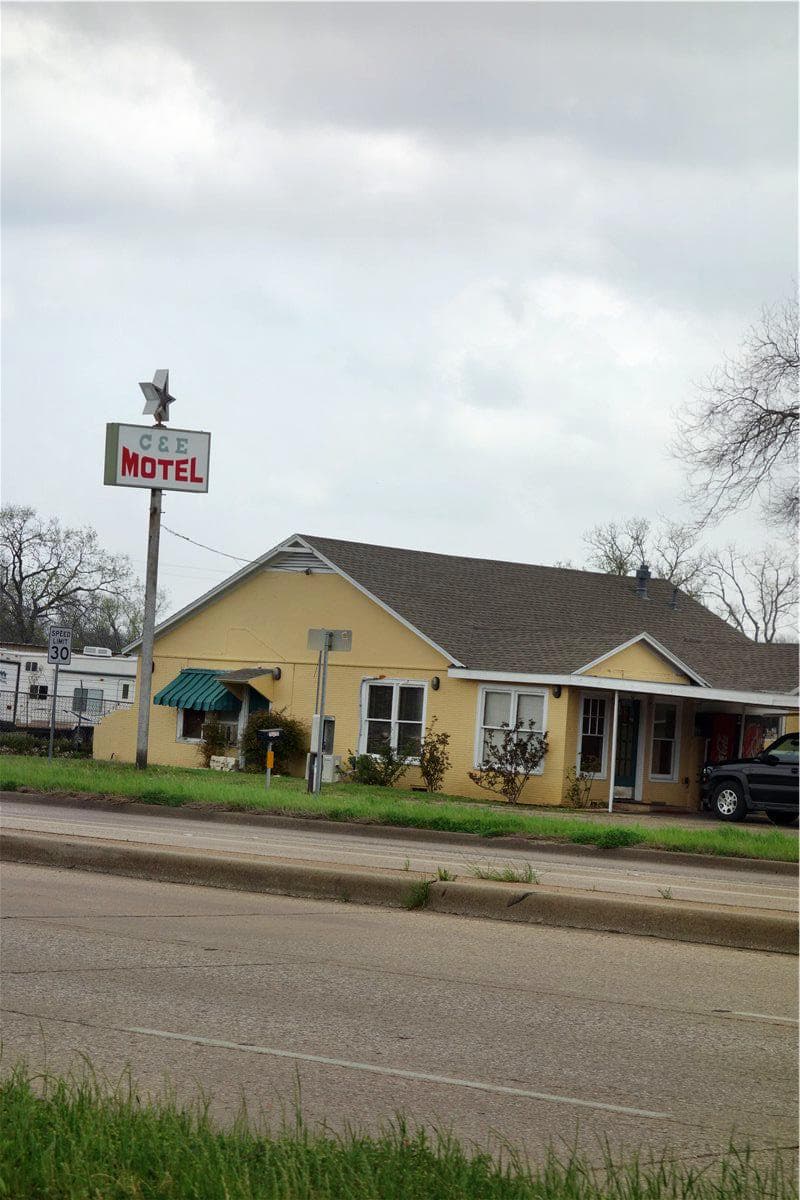 C & E Motel