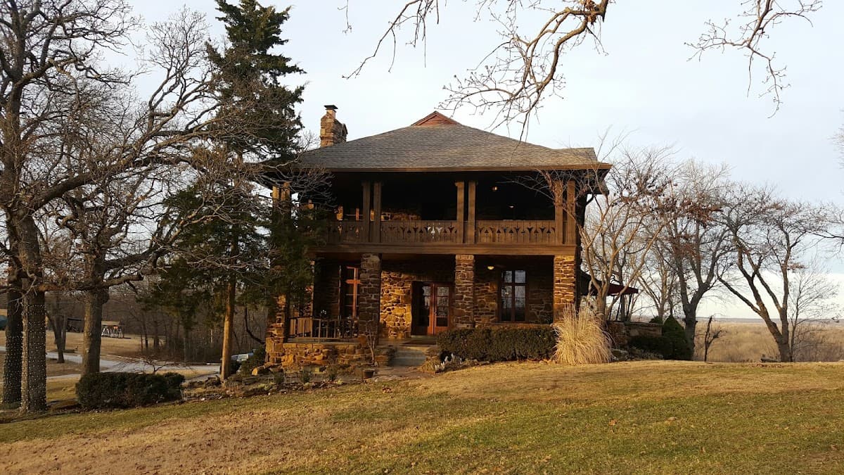 Skelly Lodge
