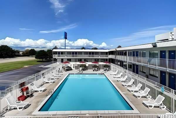 Econo Lodge