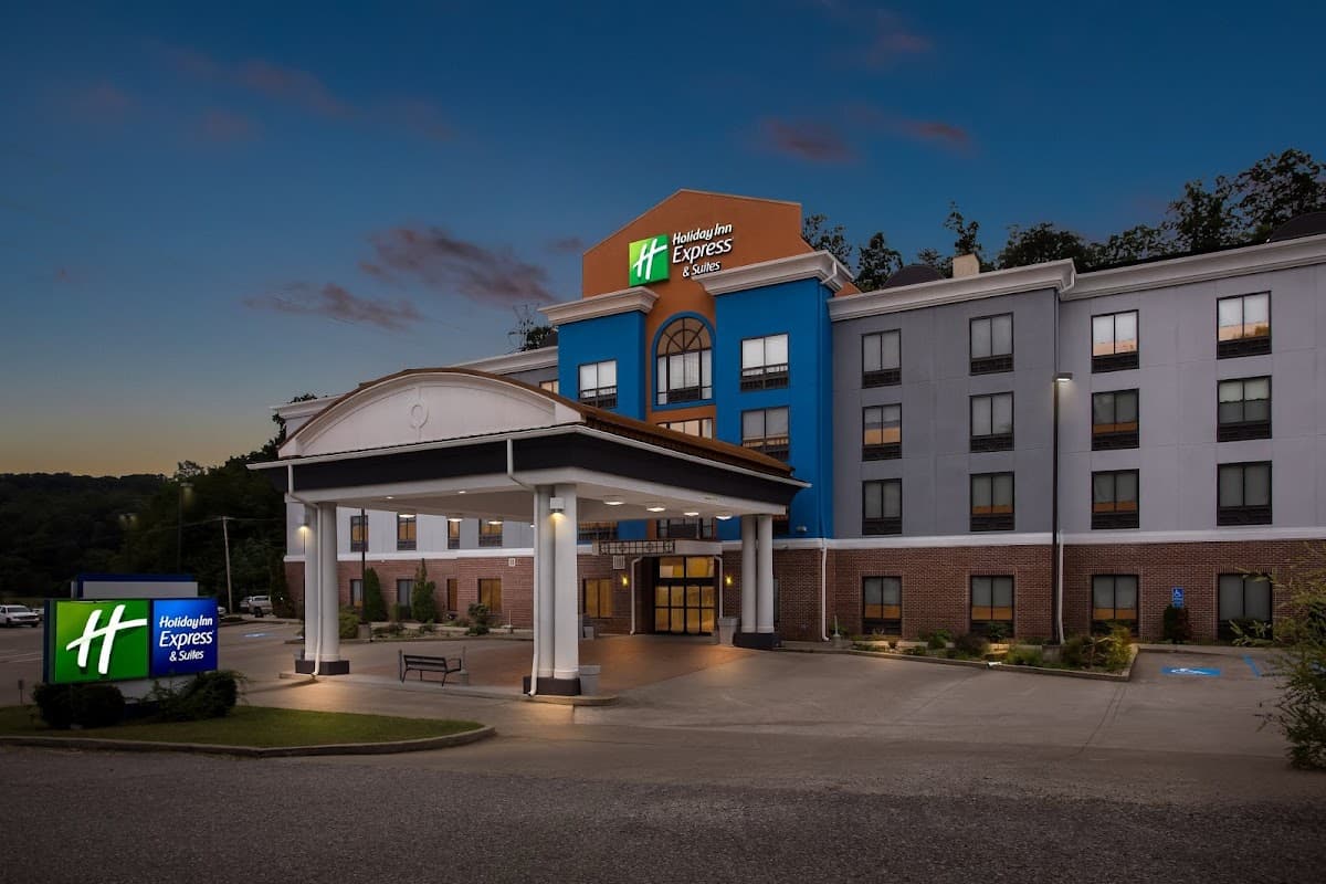 Holiday Inn Express & Suites Charleston NW - Cross Lanes by IHG