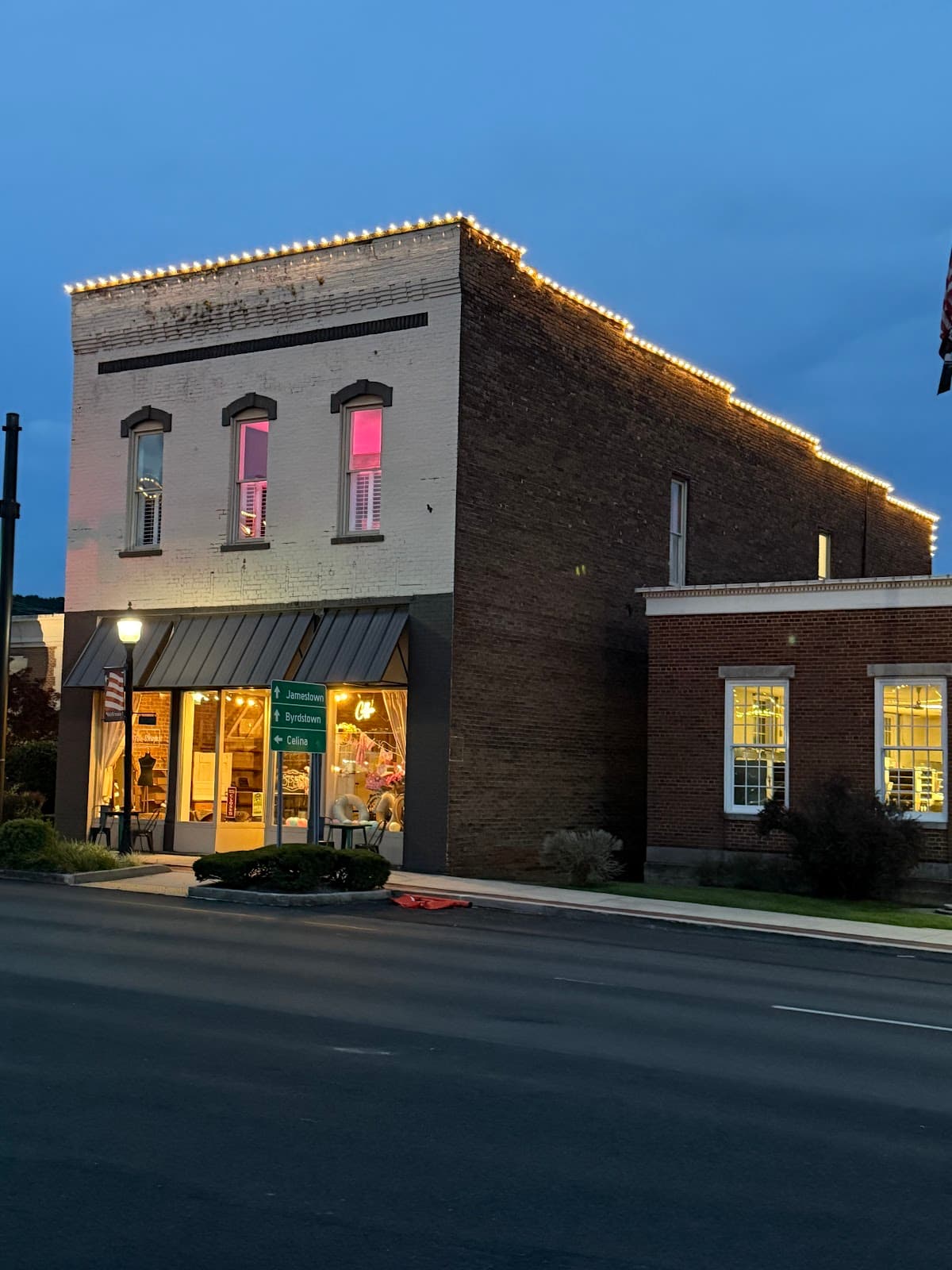 StayLivingstonTn - The Miller Building