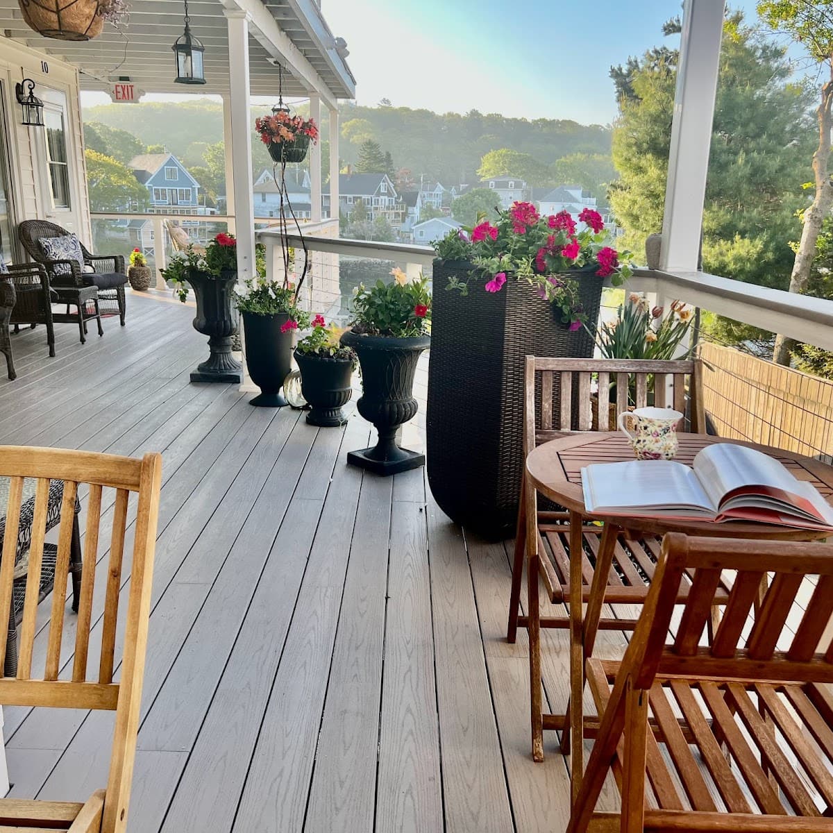 Harbour Towne Inn on the Waterfront