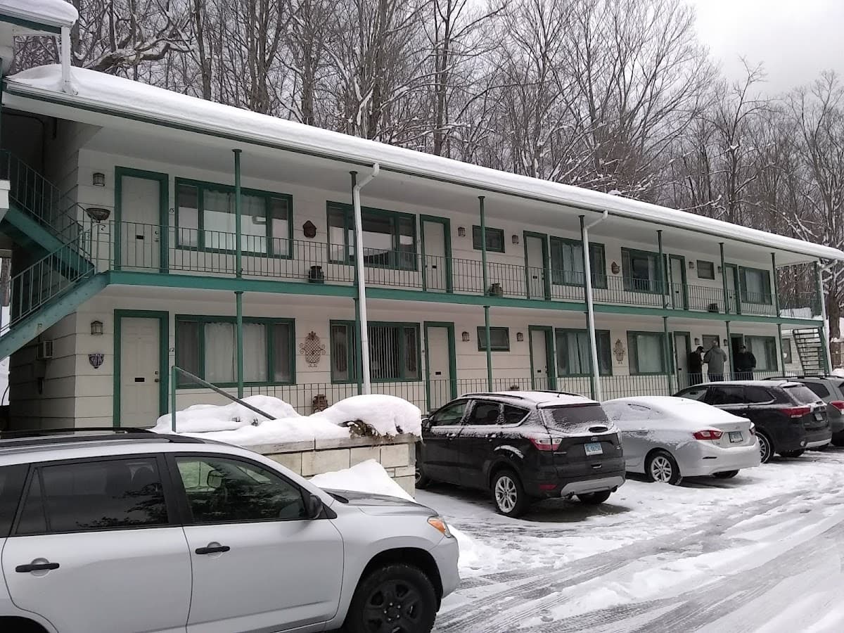 Marbledge Cabins