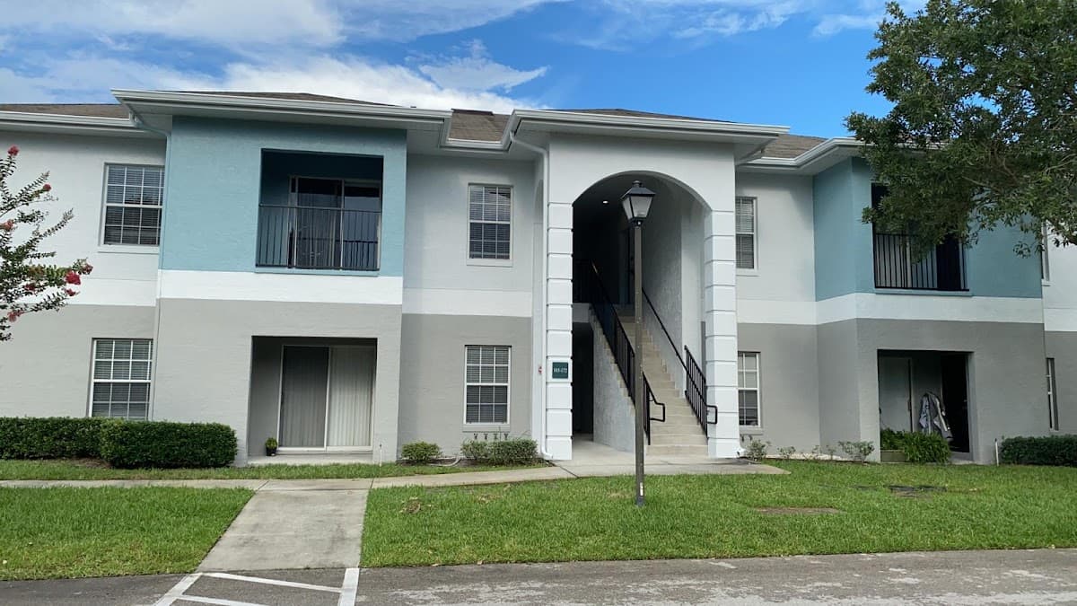 Water's Edge Apartments