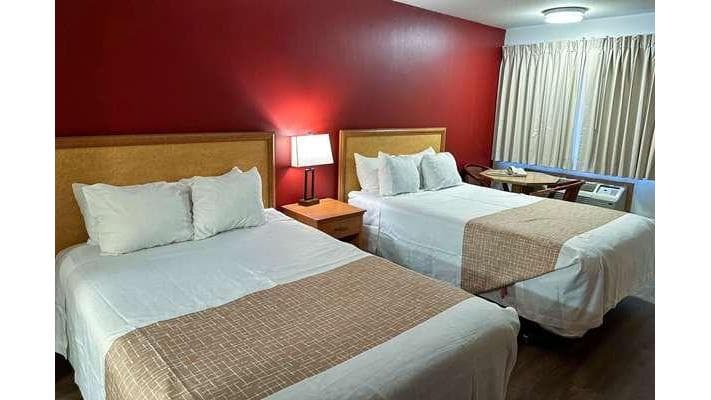 Econo Lodge Edmonds North Seattle