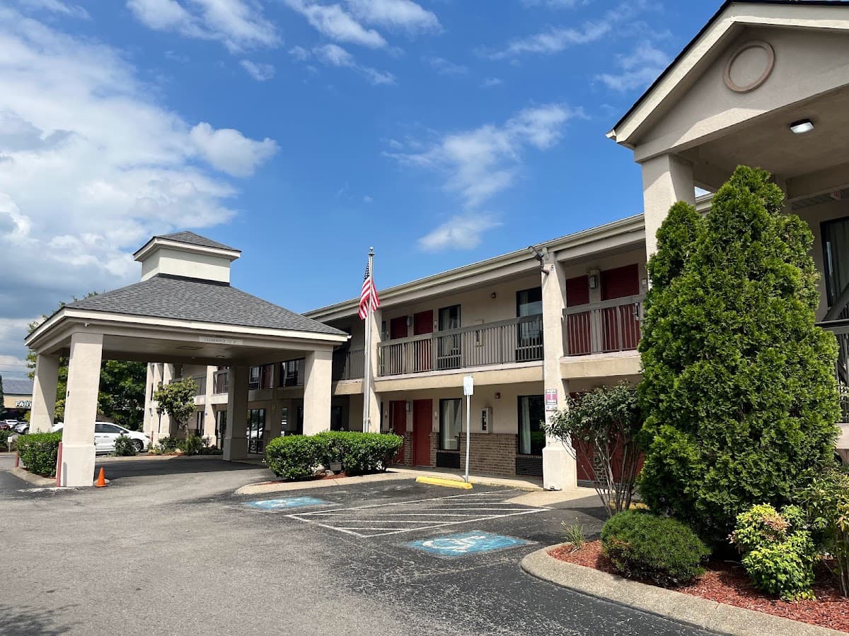 Econo Lodge Inn & Suites Murfreesboro Shopping District