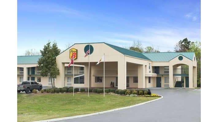 Super 8 by Wyndham Meridian