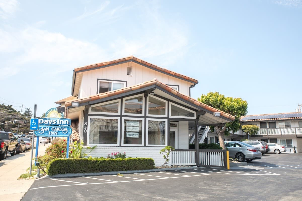 Days Inn by Wyndham Monterey Downtown