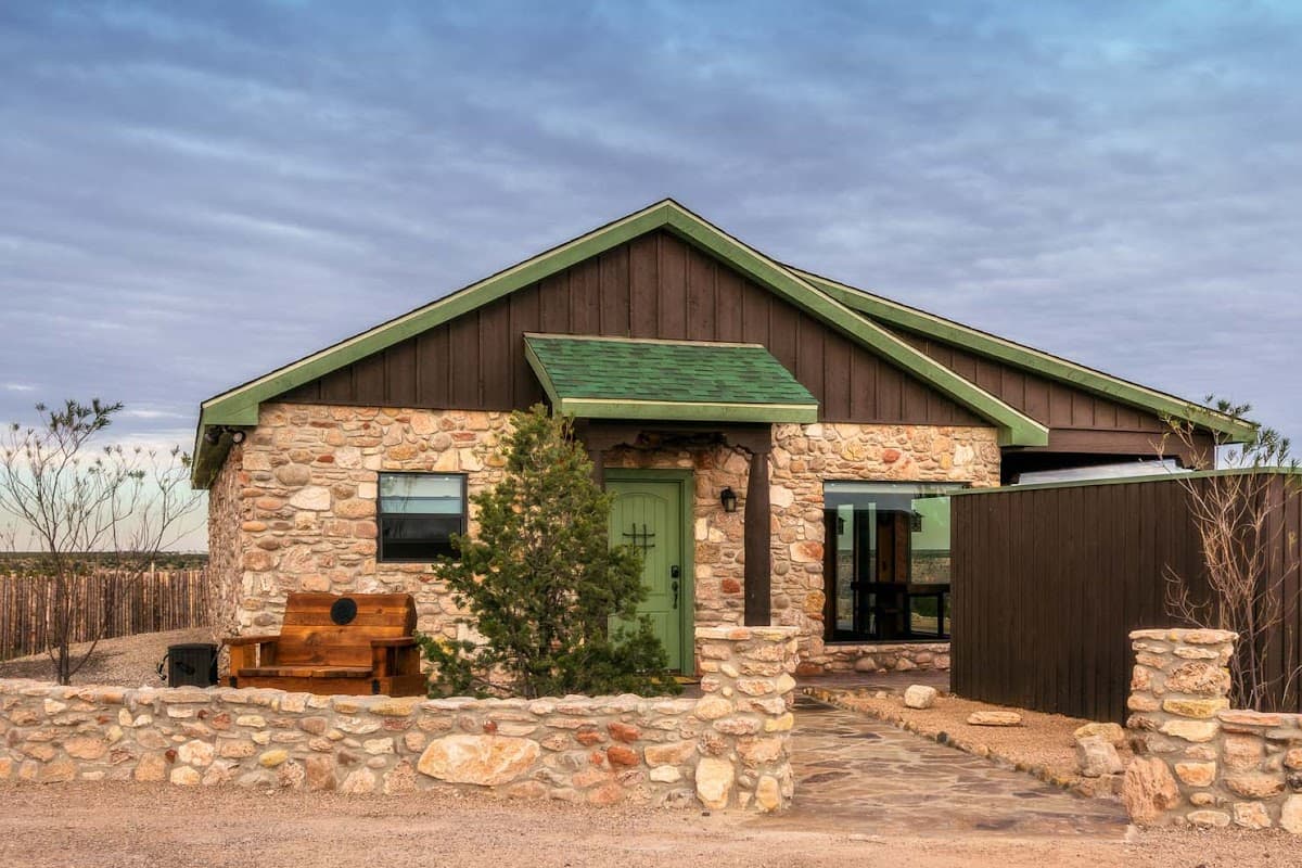 El Coronado at Doves Rest Cabins
