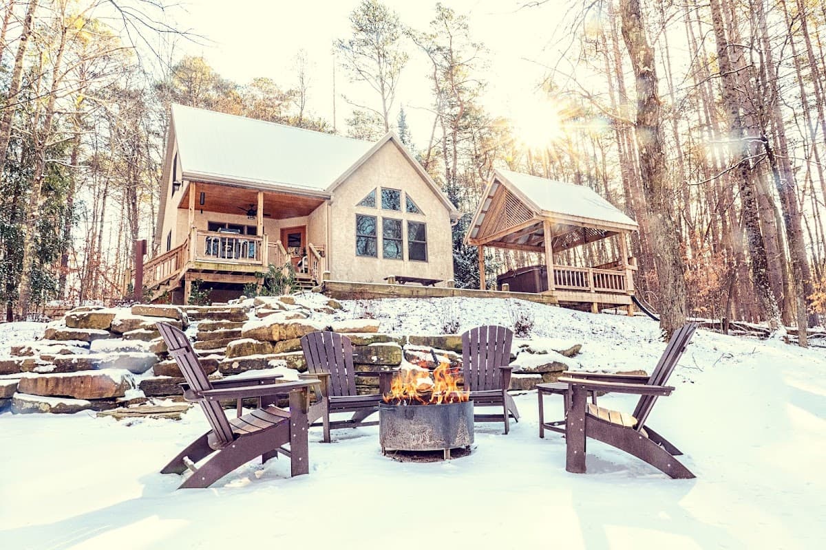 Cherry Ridge Retreat - Hocking Hills Luxury Cabins