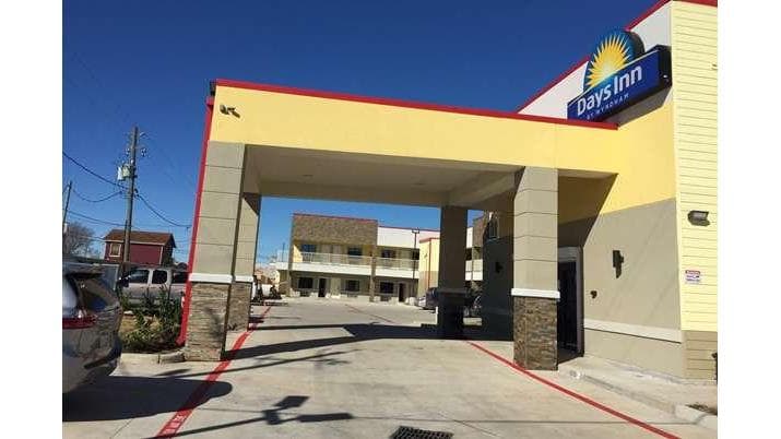 Days Inn by Wyndham Freeport