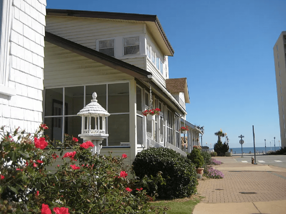 Cutty Sark Motel and Historic Cottages