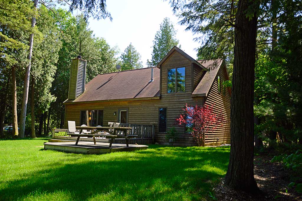Carlson’s Europe Lake Guest House