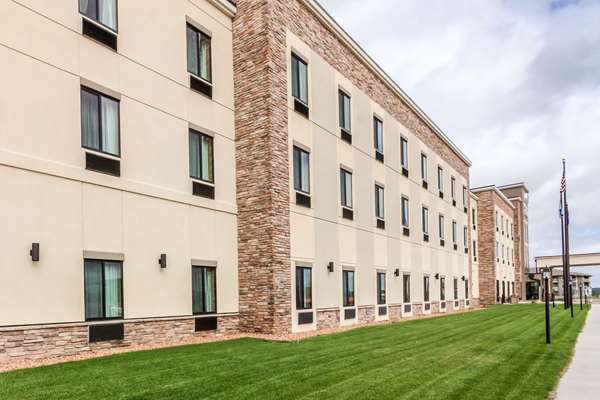 Comfort Suites University