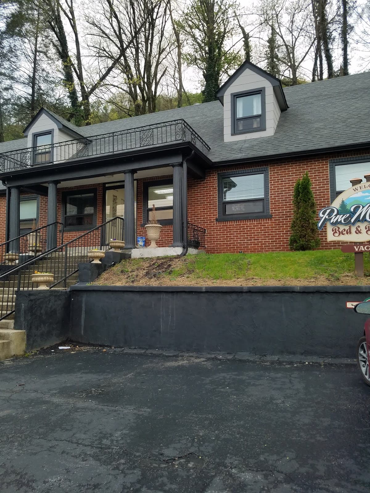 Pine Mountain Inn