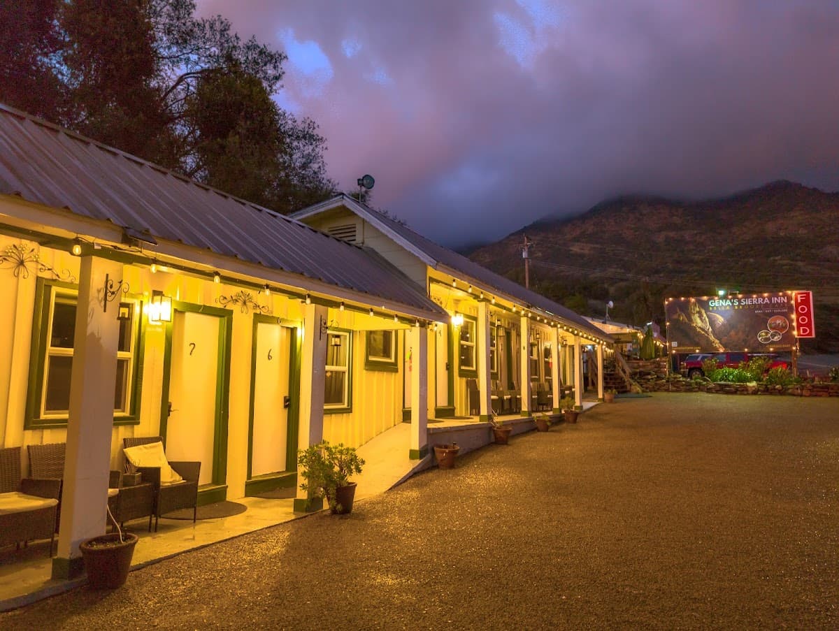 Gena's Sierra Inn and Restaurant LLC
