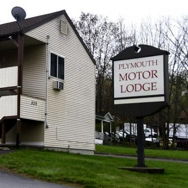 Plymouth Motor Lodge
