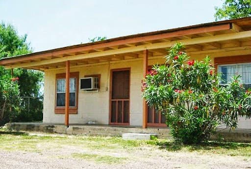 Lakefront Lodge