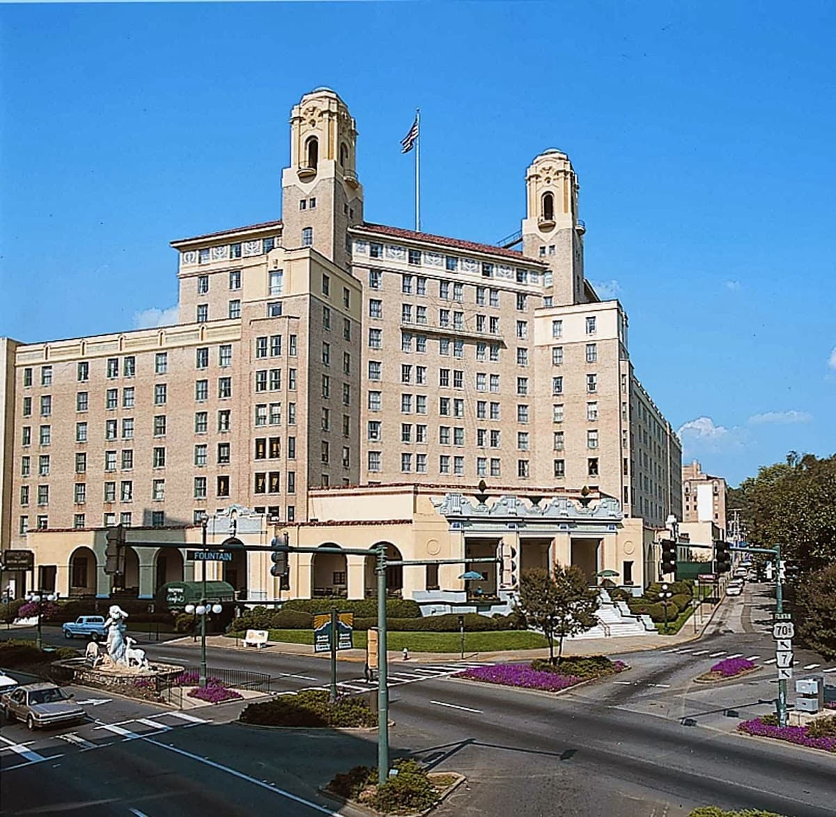 Arlington Resort Hotel & Spa