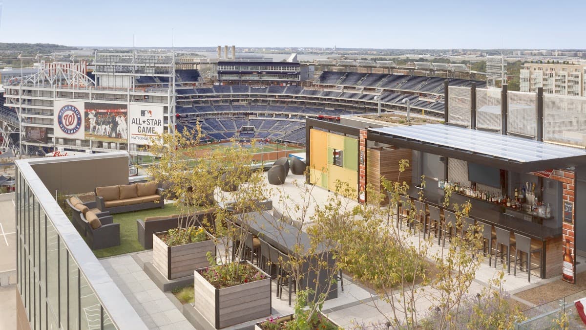 Hampton Inn & Suites Washington DC-Navy Yard