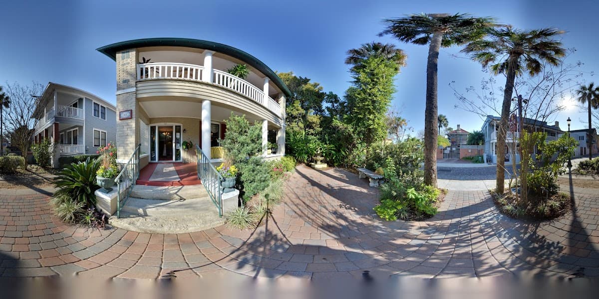 Inn on Charlotte Bed & Breakfast