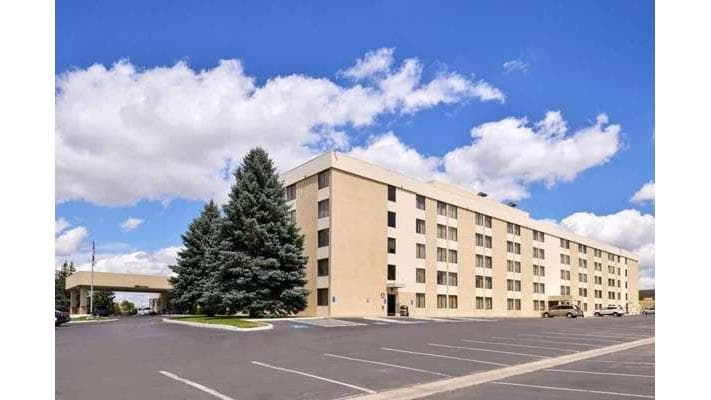 Ramada Plaza by Wyndham Sheridan Hotel & Convention Center