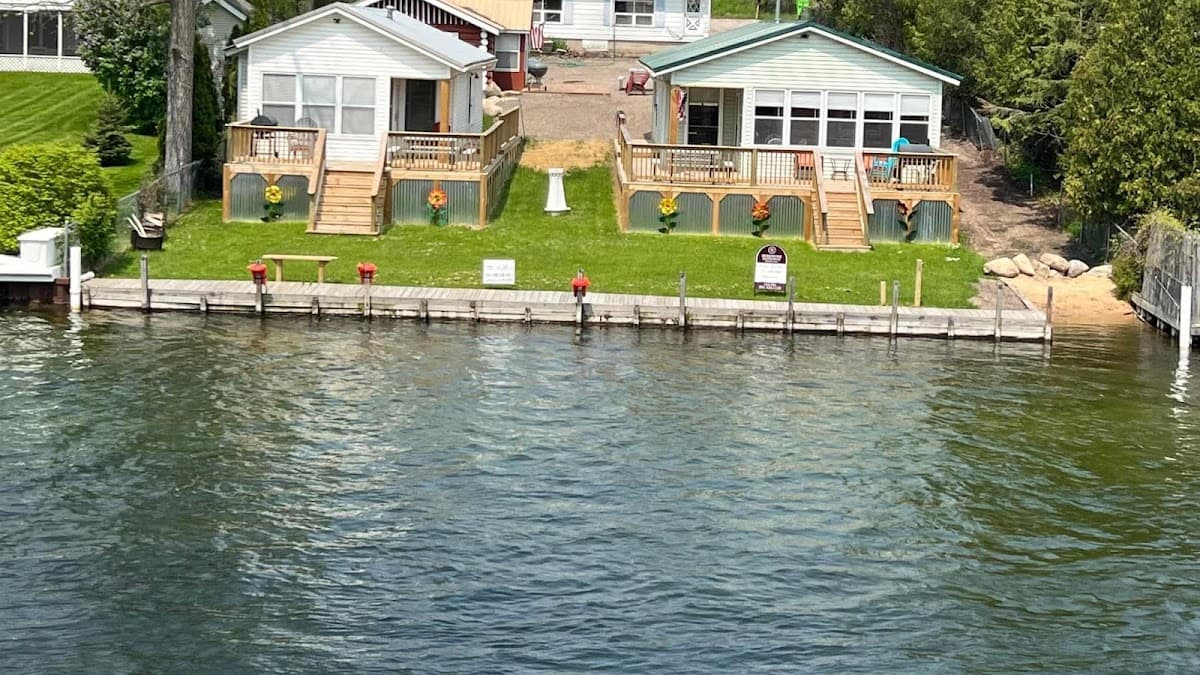 Inn Between Waterfront Cabins