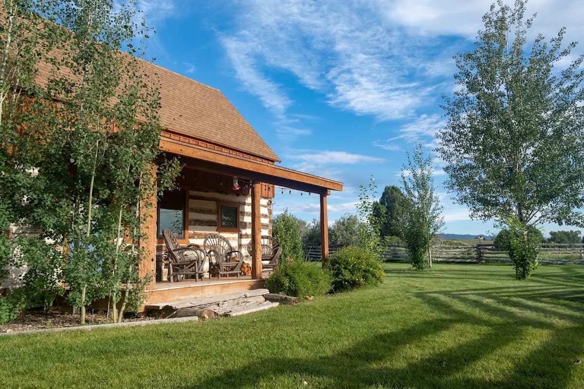 The Log Cabin at Cottonwood Meadow Lodge