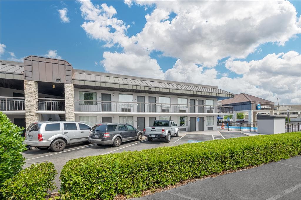 Best Western Center Inn