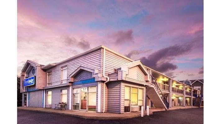 Travelodge by Wyndham Virginia Beach Bay Beach