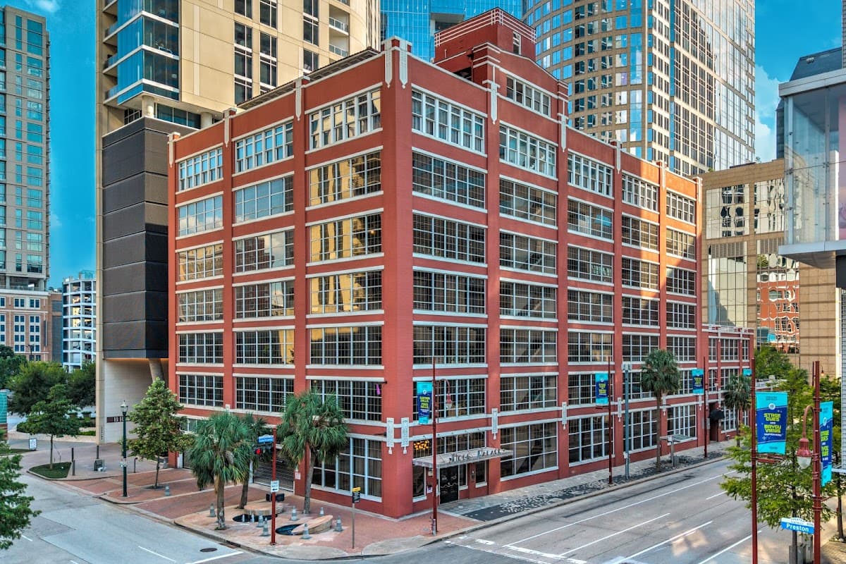 Reside Houston Downtown, a Wyndham Residence