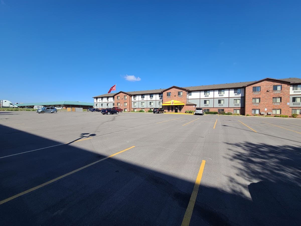 Super 8 by Wyndham Omaha/West Dodge