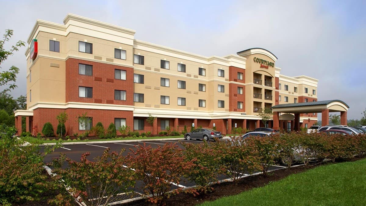 Courtyard by Marriott Pittsburgh Greensburg