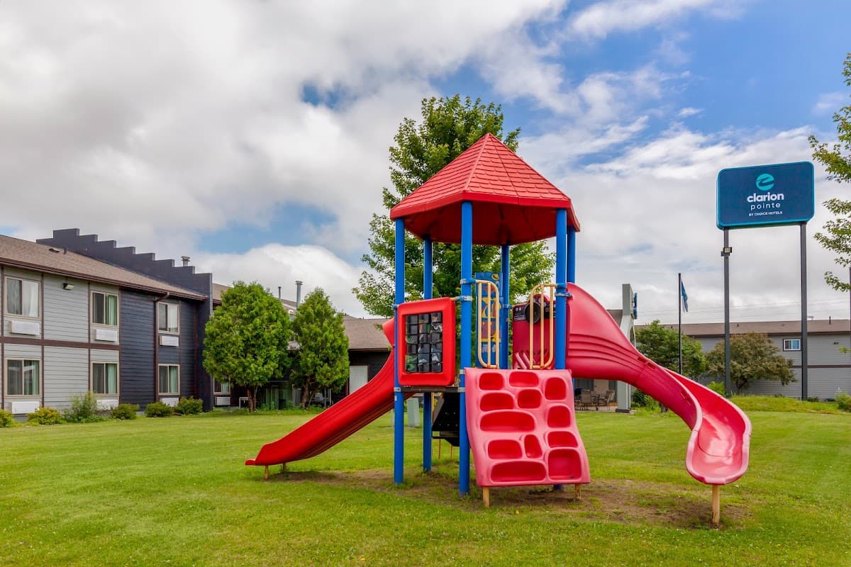 Clarion Pointe Tomah