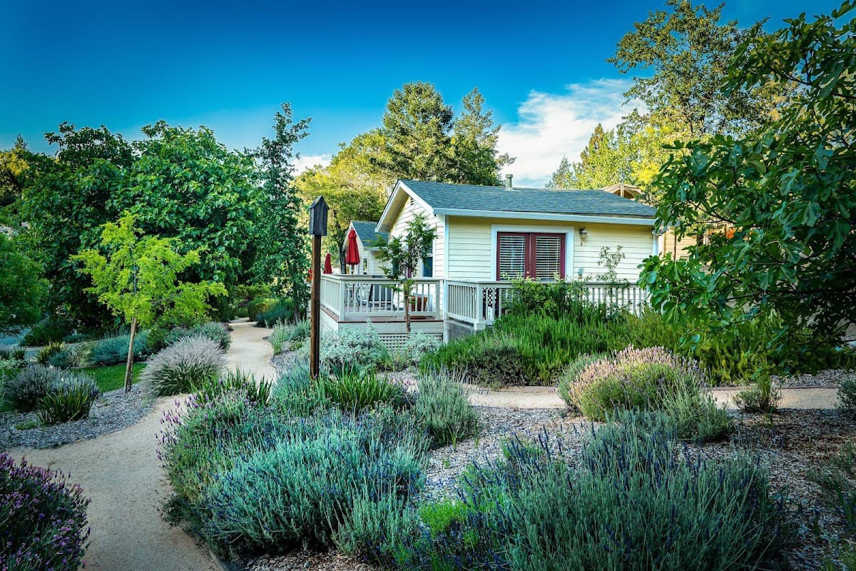 Aurora Park Cottages