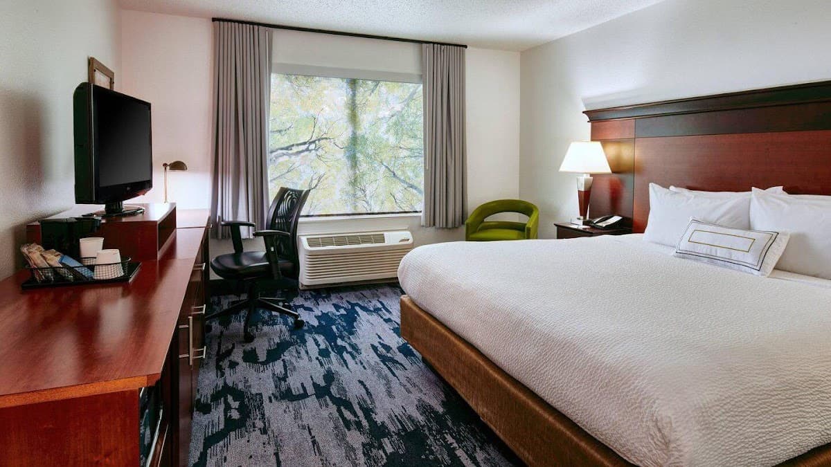 Fairfield by Marriott Inn & Suites Detroit Livonia