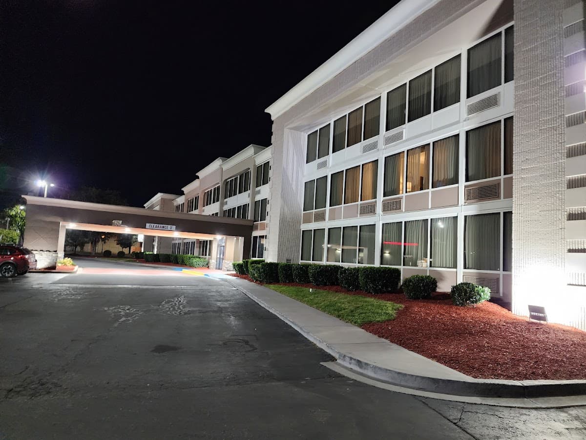 Best Western Plus Lower South End