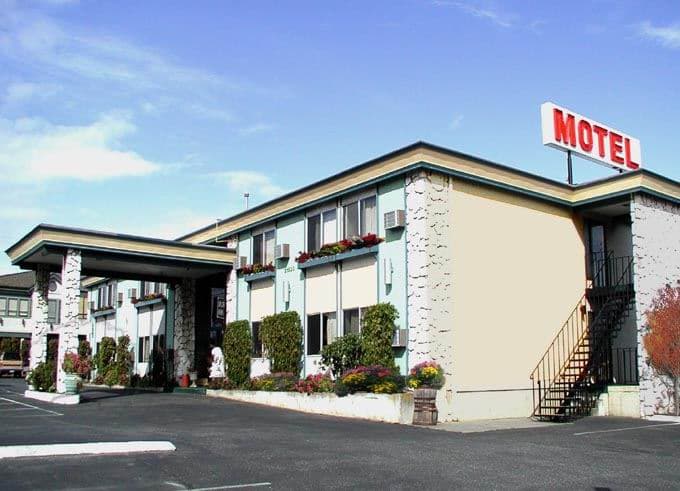 Acorn Motor Inn
