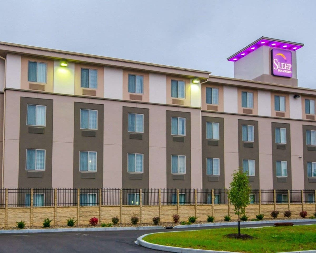 Sleep Inn & Suites And Conference Center Downtown