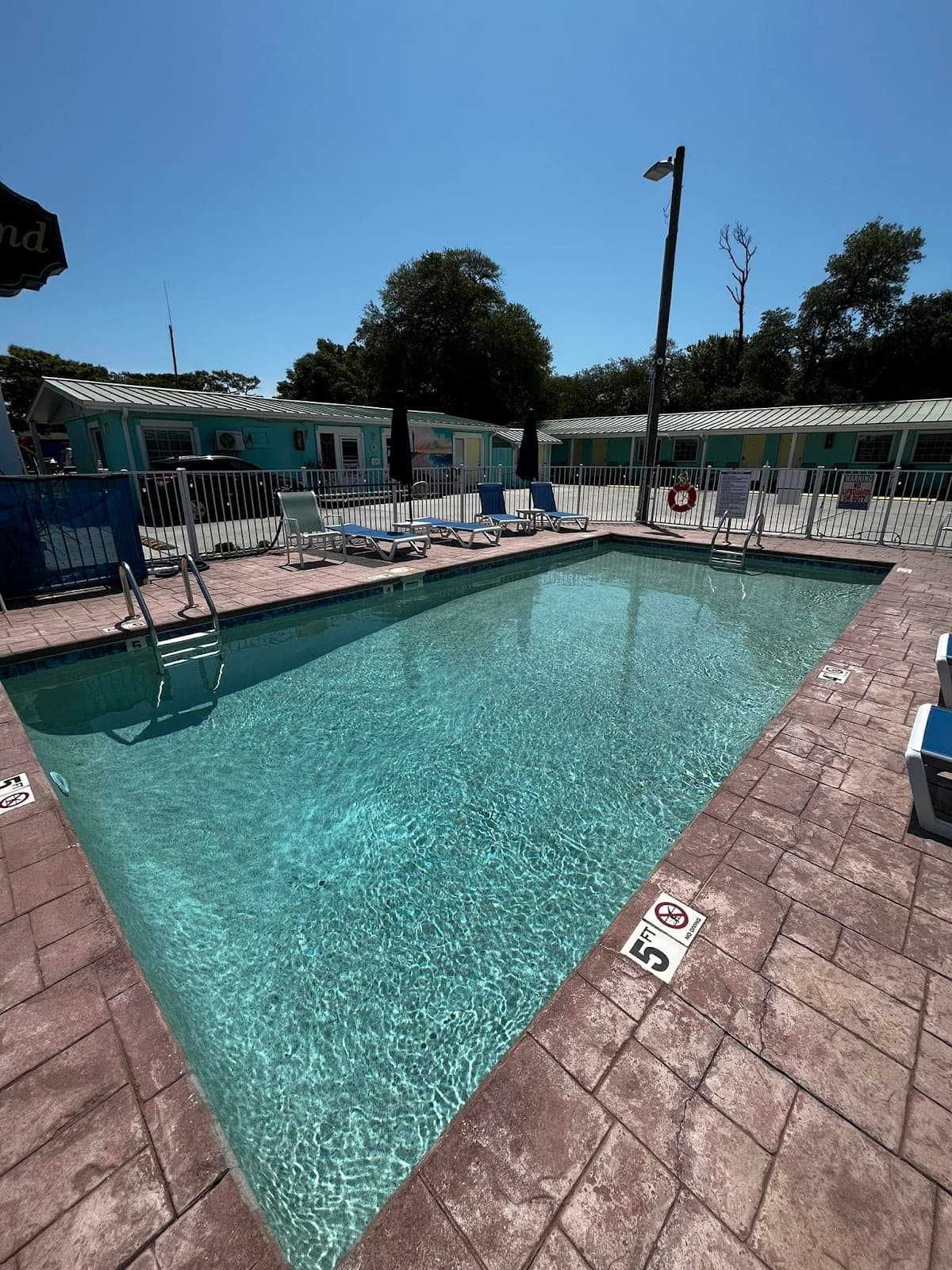 Oak Island Inn