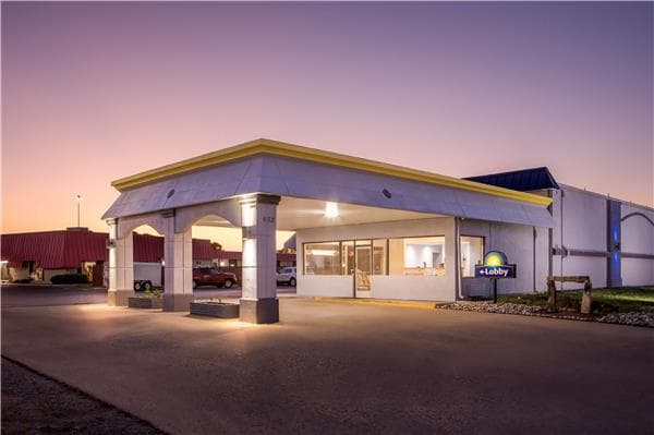 Days Inn by Wyndham Salina South