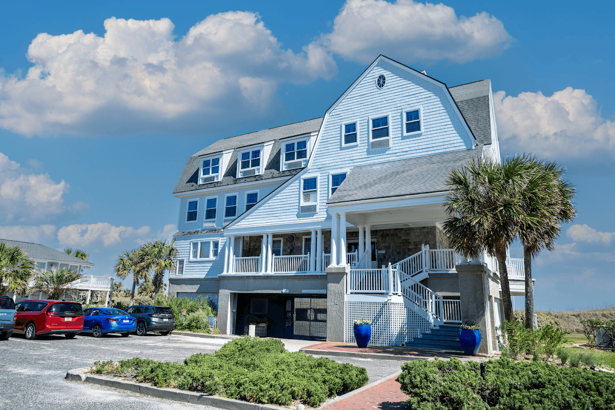 Elizabeth Pointe
