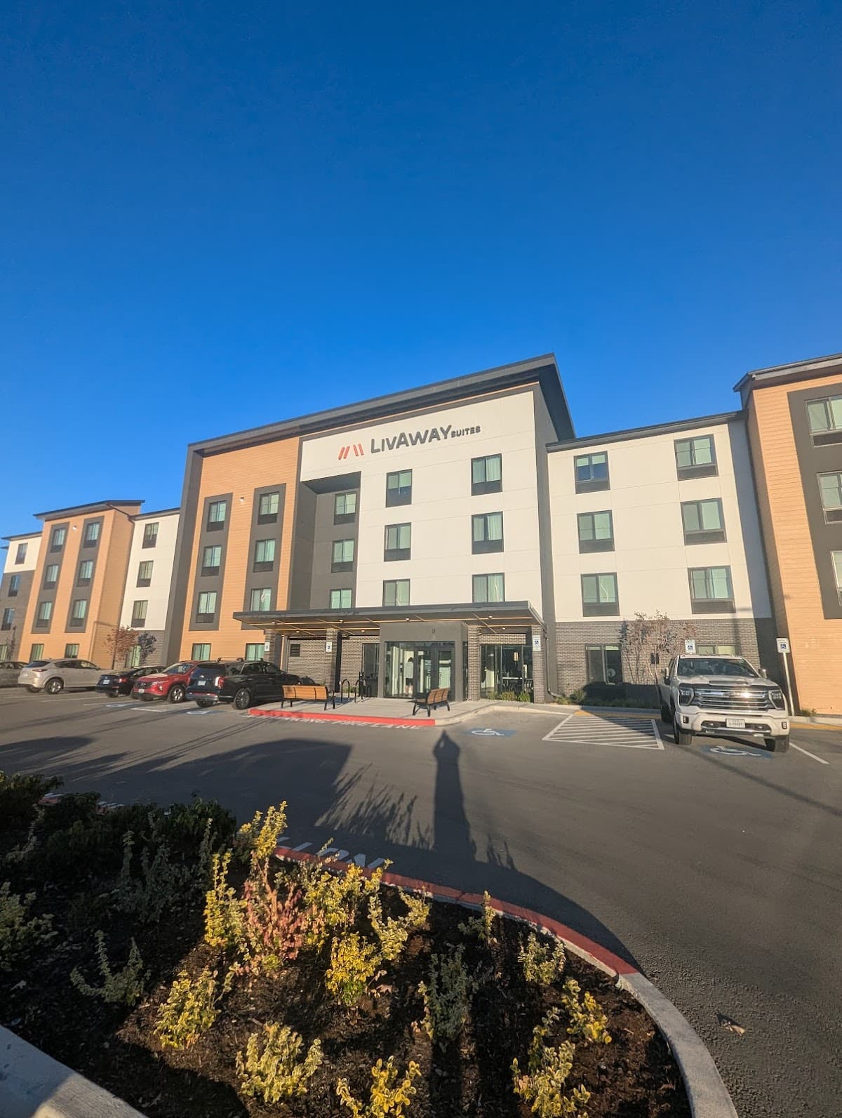LivAway Suites Seattle-Renton