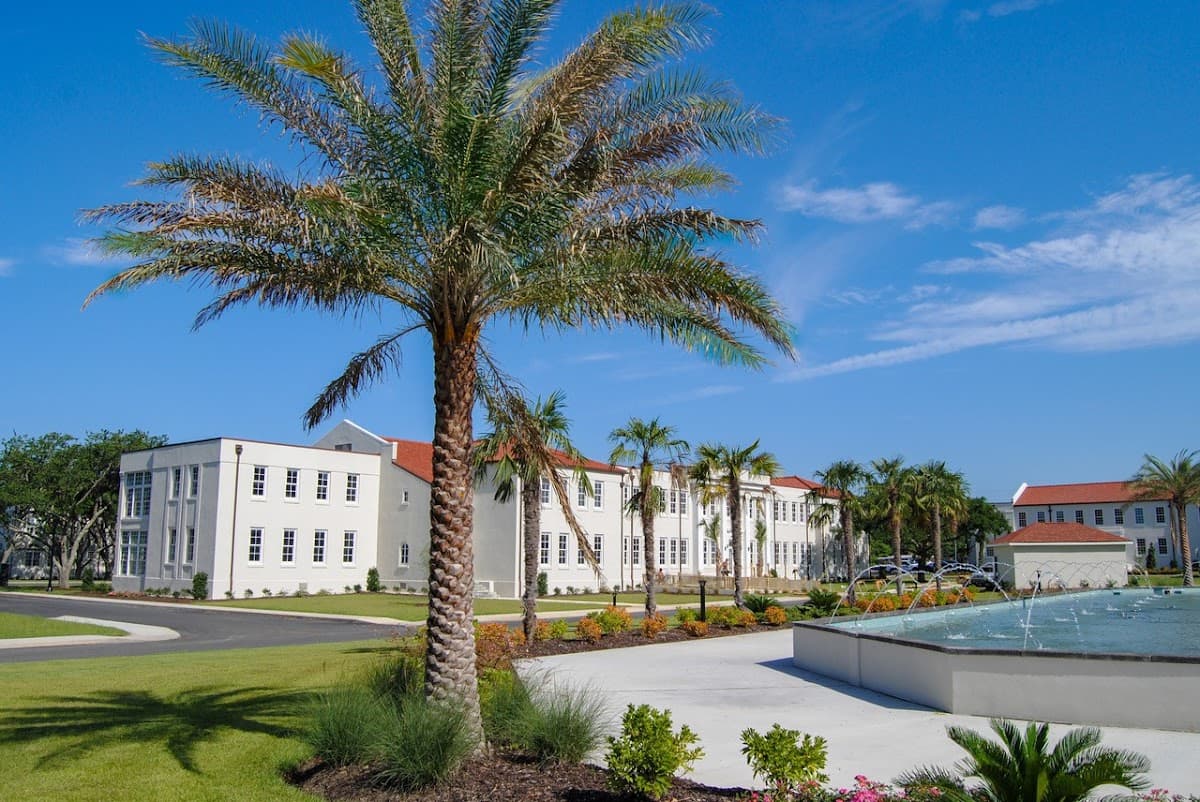 Centennial Plaza Resort