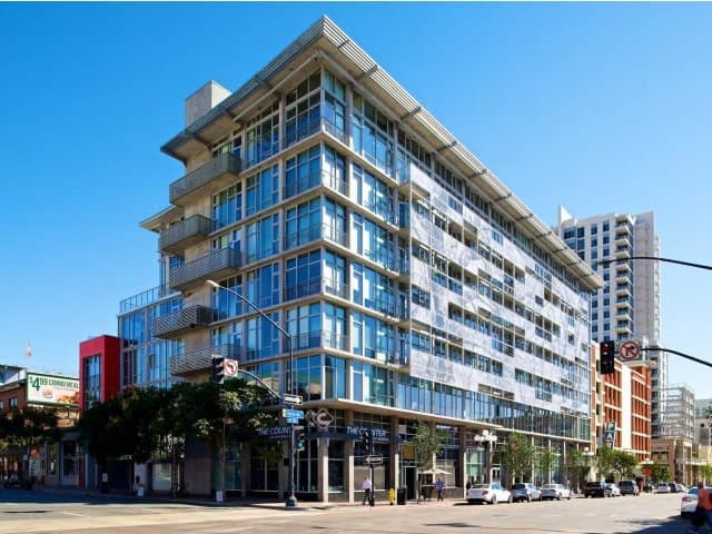 Vela Apartment Homes