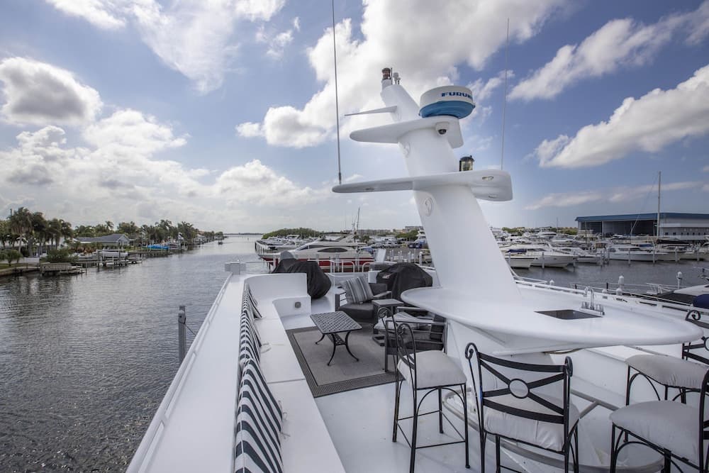 The Lady Pearl - Sleep Aboard A Yacht