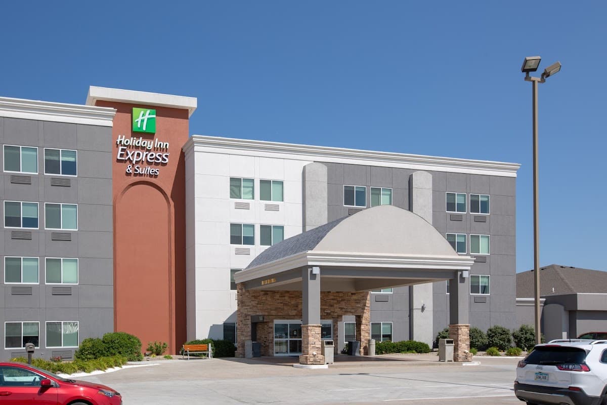 Holiday Inn Express & Suites Columbus by IHG