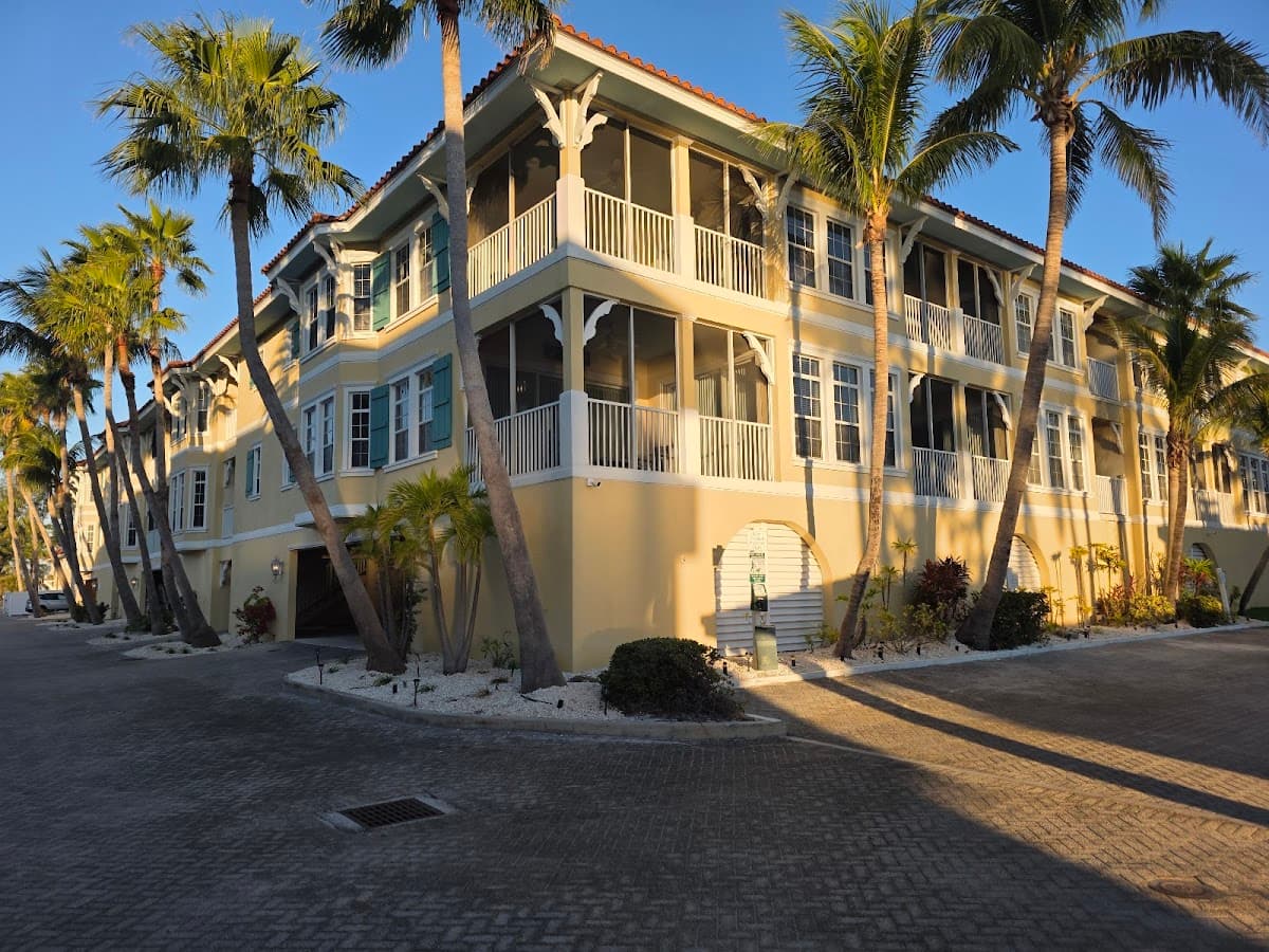 Tortuga Inn Beach Resort