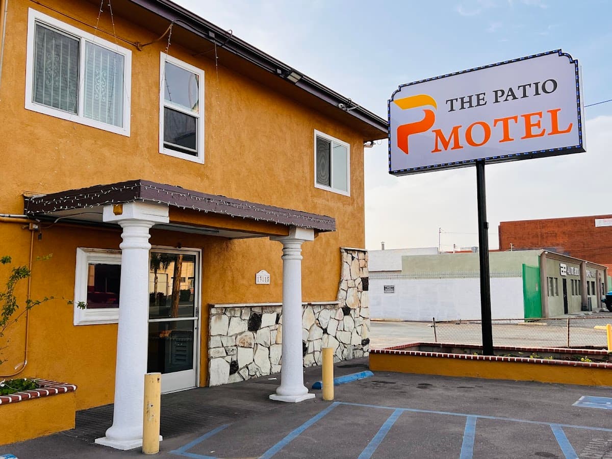 Patio motel
